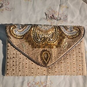 Elegant Gold and Tan Beaded Clutch for Occasions